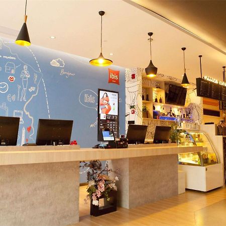 Hotel Ibis Tianjin Railway Station North Square Exterior foto