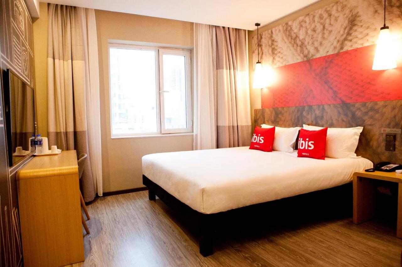 Hotel Ibis Tianjin Railway Station North Square Exterior foto